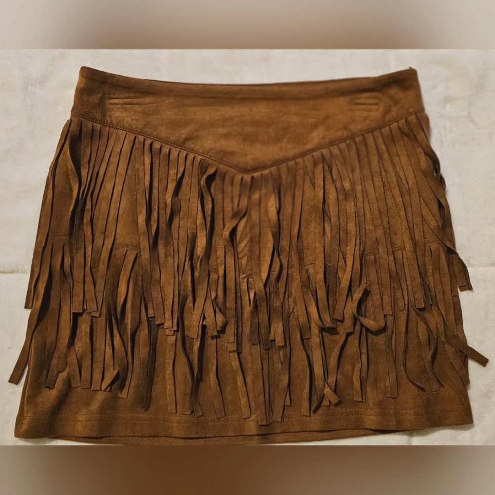 La Reine Fringe Suede-feel Skirt Size Small
